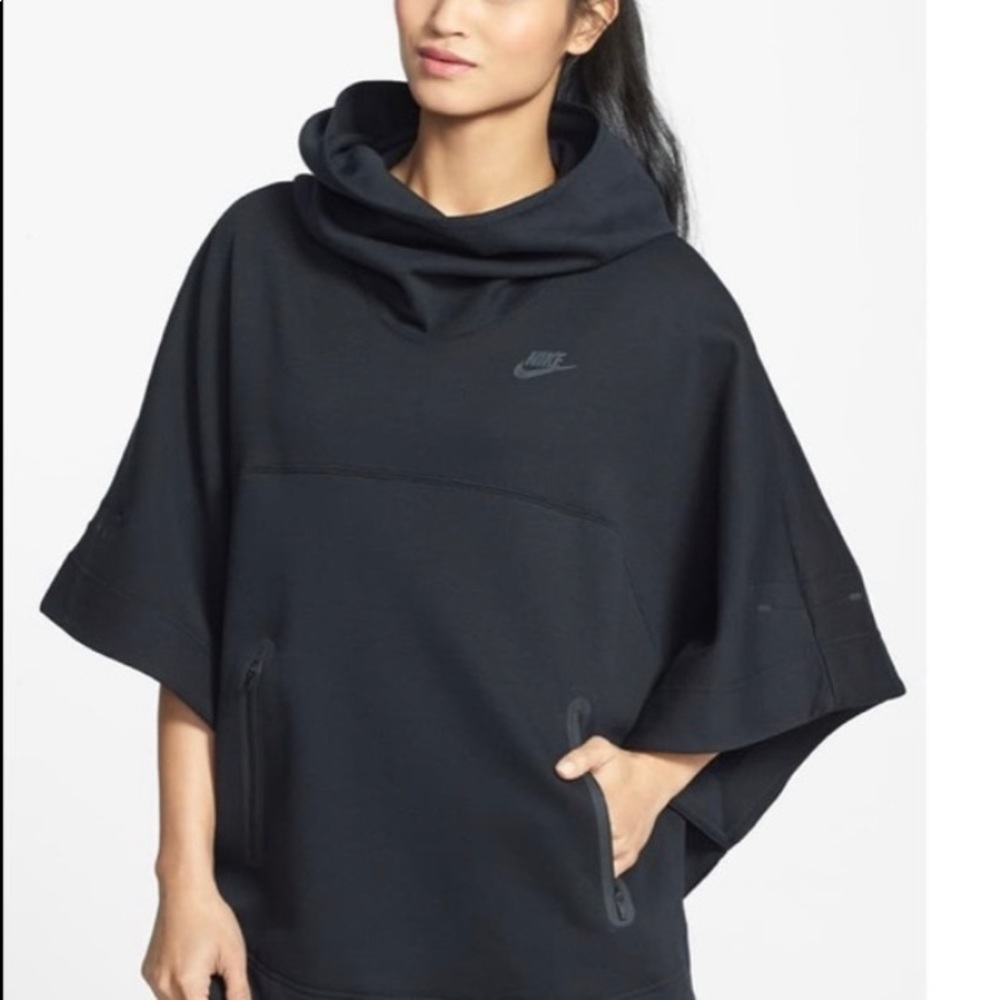Excellent used condition - NIKE black poncho
